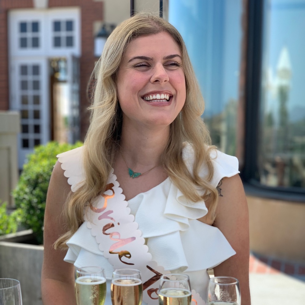 Meet your Posher, Laurel